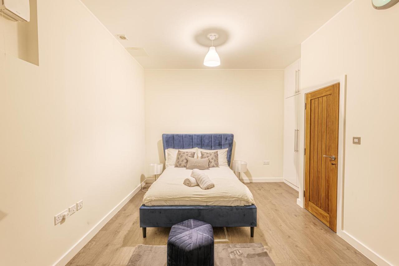 Stunning Family Apartments - Bromley Extérieur photo